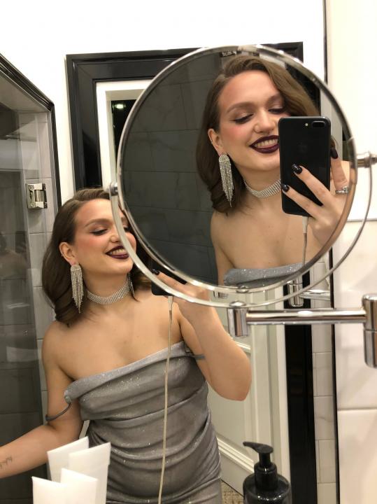 Webcam chat profile for JennyGo: Outfits