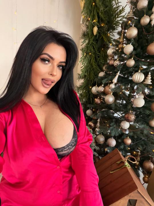 Webcam chat profile for IraStarlight: Cooking