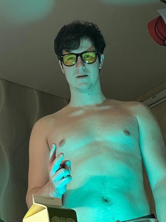 Webcam chat profile for Ginginy: Kissing