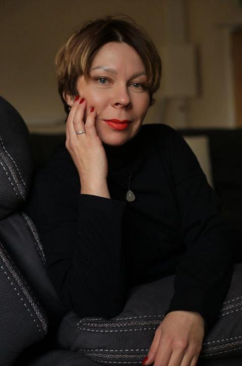 Webcam chat profile for Dinara: Ask about my Hobbies