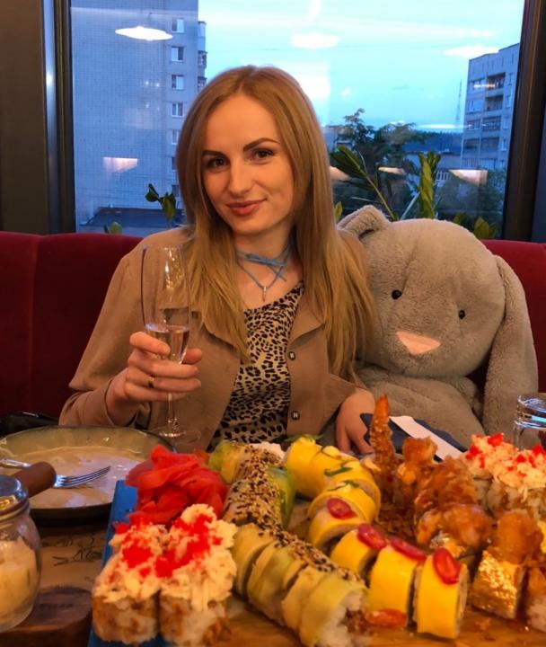 Webcam chat profile for Yalana: Cooking