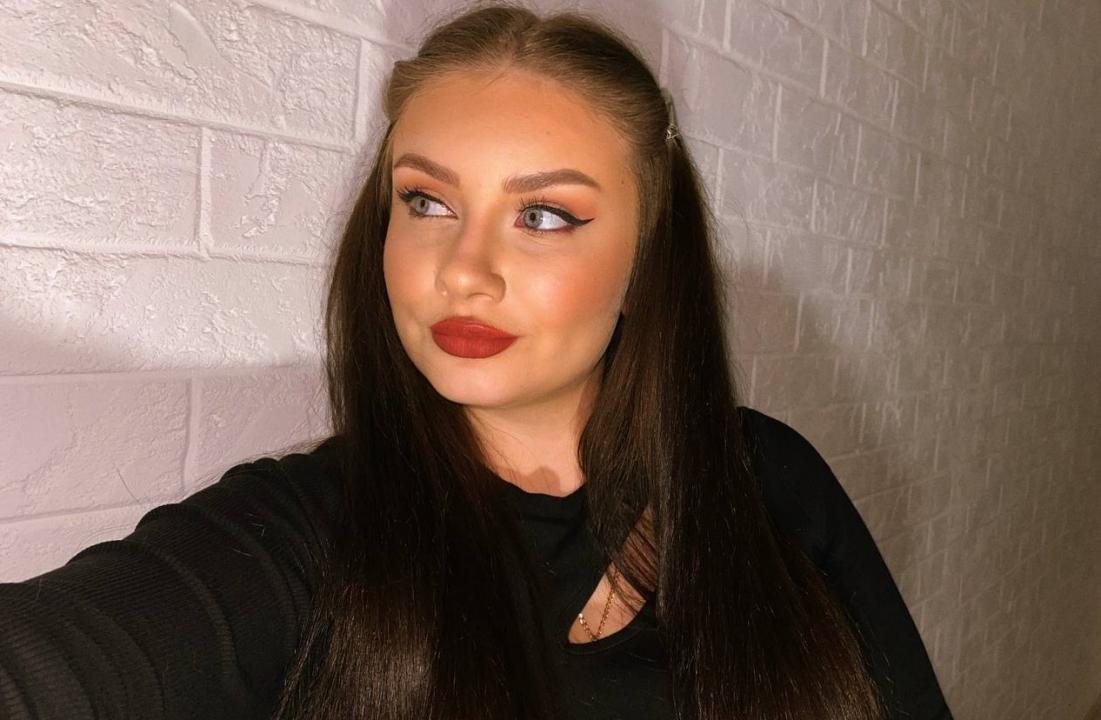 Webcam chat profile for AvelynNoir: Outfits