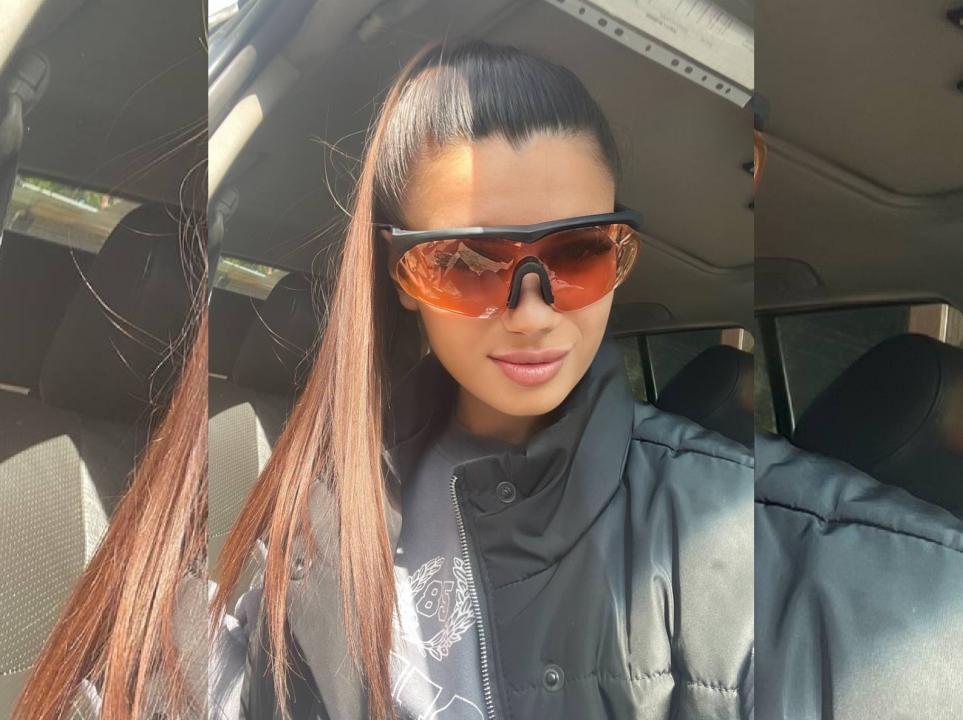 Webcam chat profile for Mishellle: Outfits