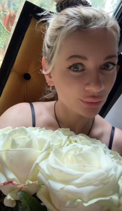 Webcam chat profile for 1Dominika: Sports