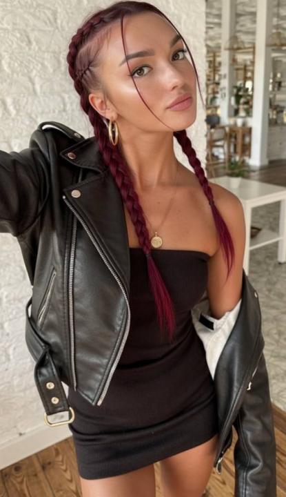 Webcam chat profile for MisPoison: Travel