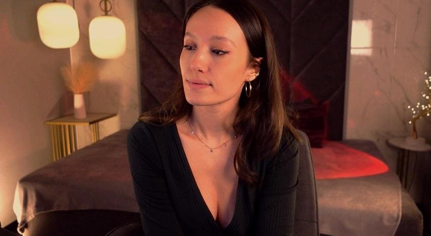 Webcam chat profile for AgnesGoddes: Legs, feet & shoes