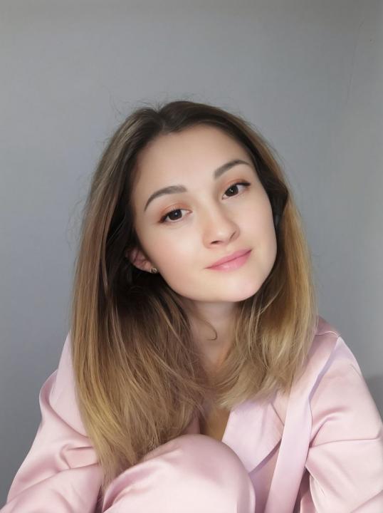 Webcam chat profile for Amarella: Dancing