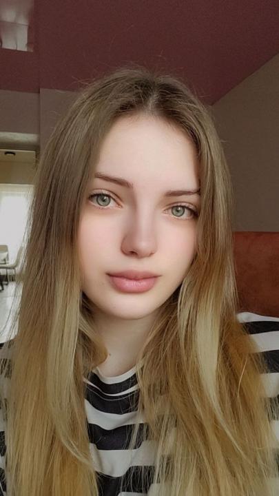 Webcam chat profile for SweetRinaKiss: Outfits