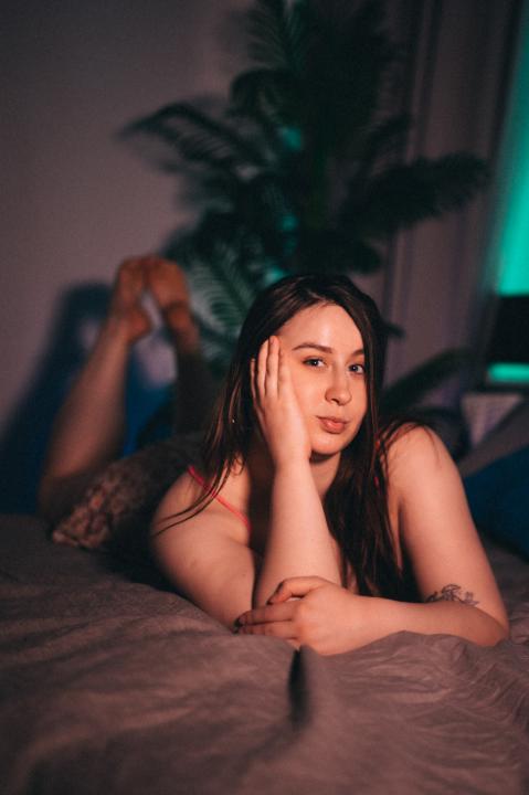 Webcam chat profile for ViLattea: Kissing