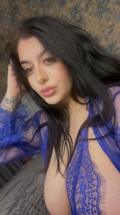 LIVE VideoChat with NayaNoirX