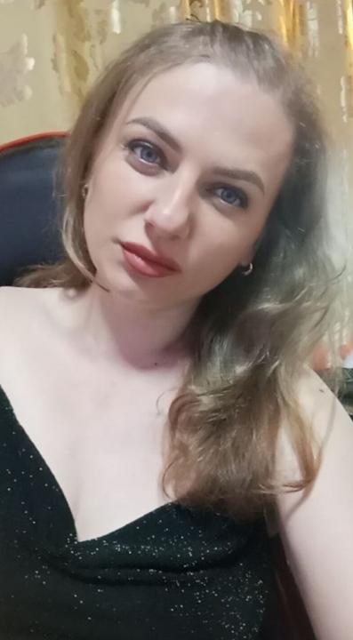 Webcam chat profile for AlessiaBlue: Outfits