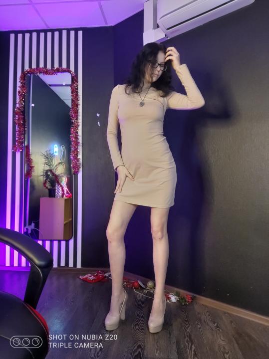 Webcam chat profile for ToffeeSteffie: Kissing