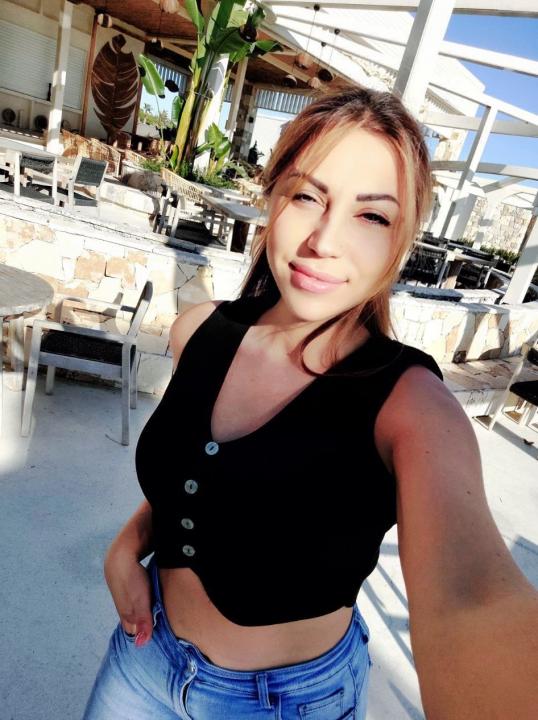 Webcam chat profile for NikRosa: Outfits