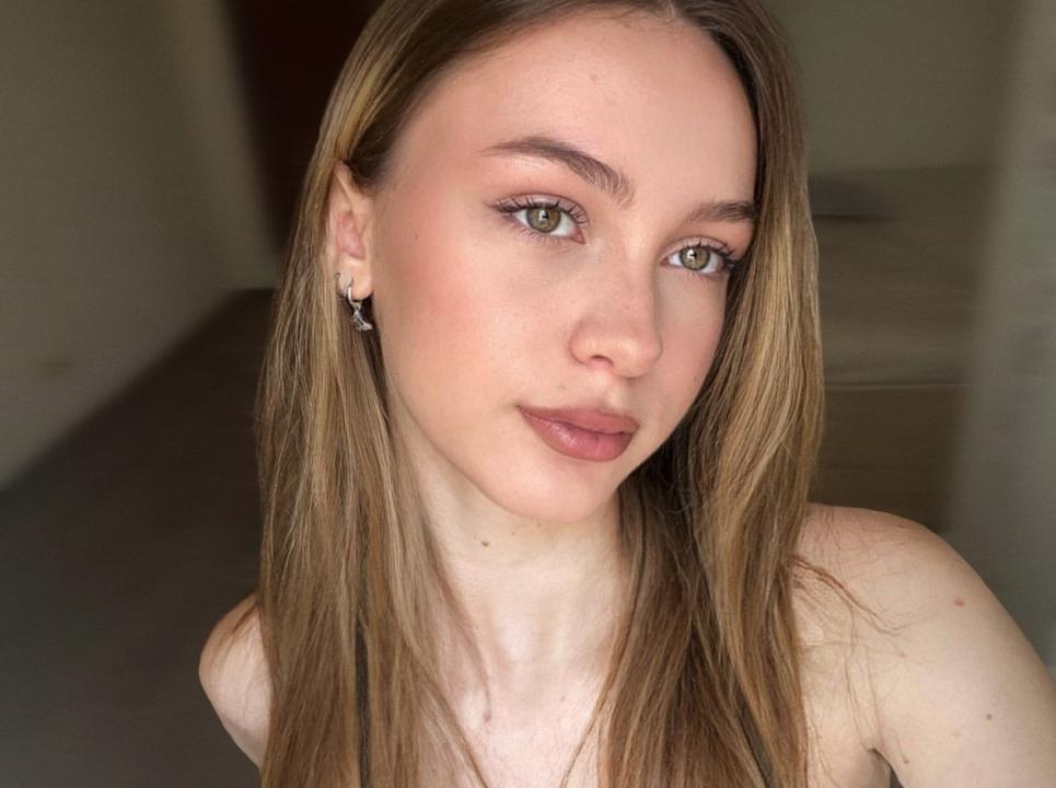 Webcam chat profile for 00LilRiri: Ask about my Hobbies