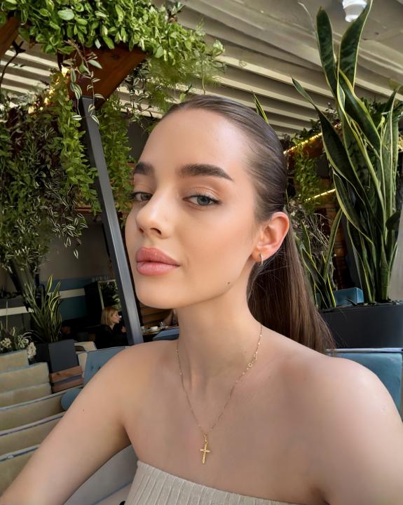 Webcam chat profile for EnigmaEyes: Nails