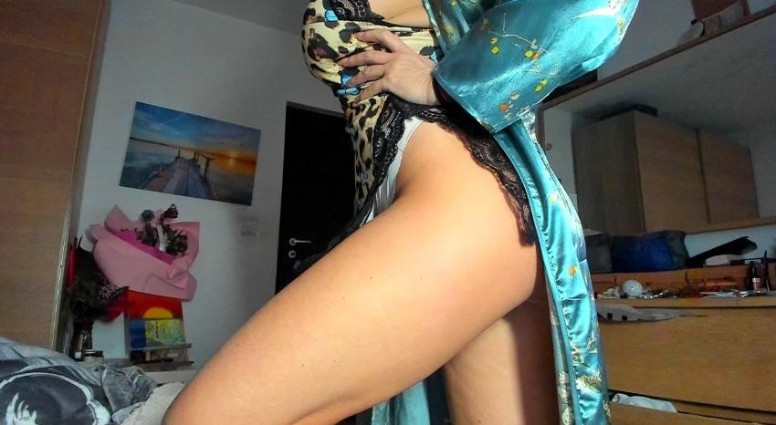 Webcam chat profile for MeMarrisson: Kissing