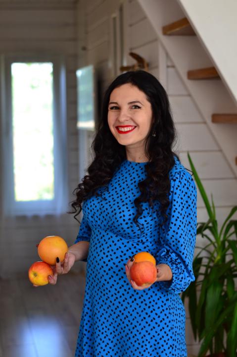 Webcam chat profile for 1Holly: Ask about my Hobbies