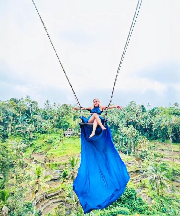 Webcam chat profile for QueenMom: Foot fetish