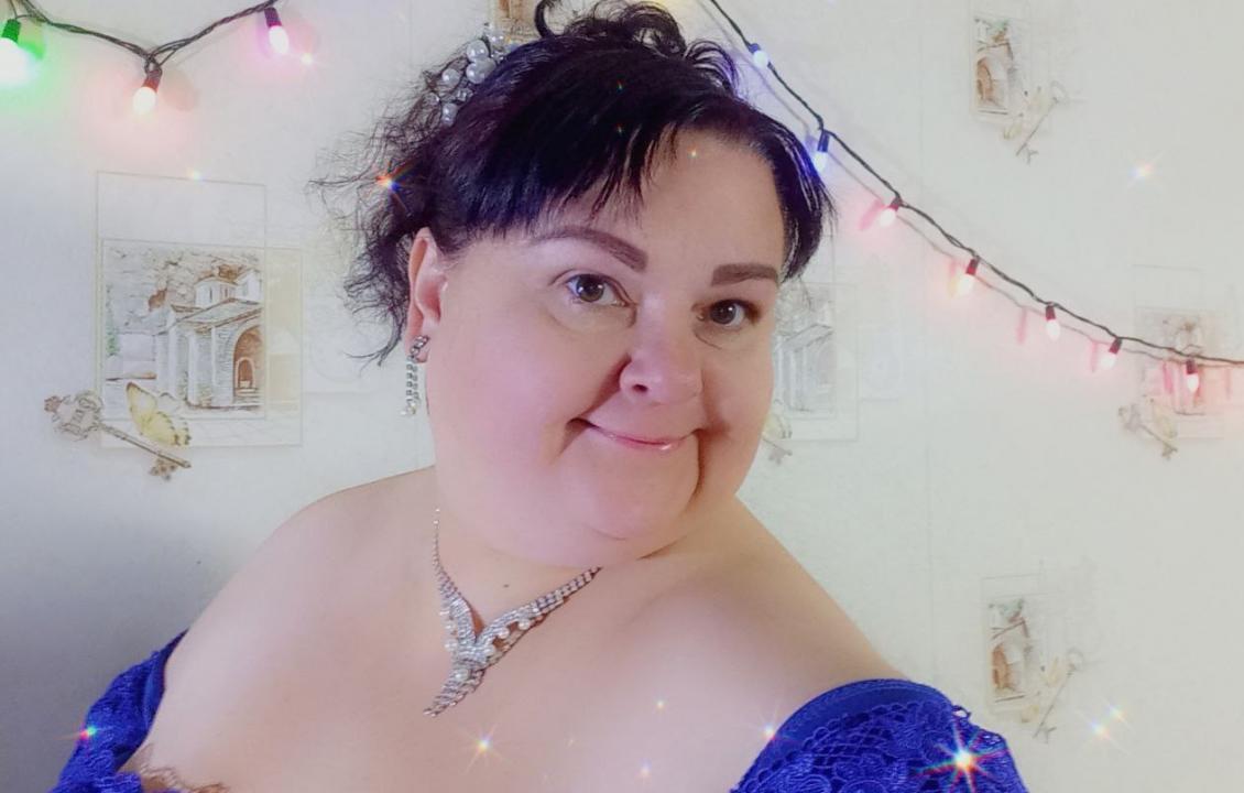 Webcam chat profile for BabySweetXX: Kissing