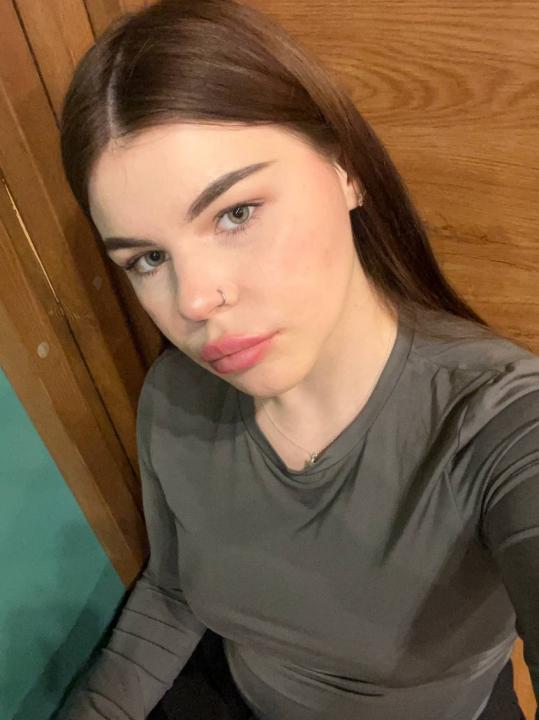 Webcam chat profile for Cassid9y: Ask about my Hobbies