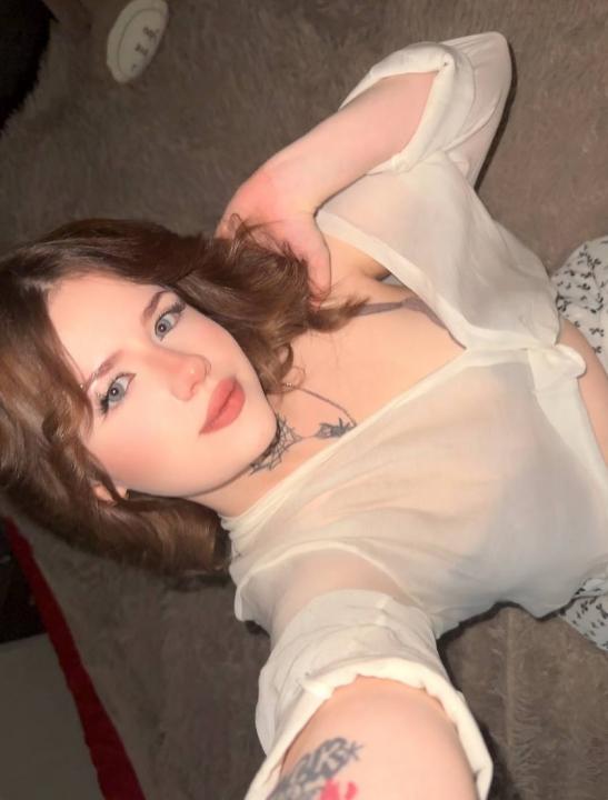 Webcam chat profile for Eliseya