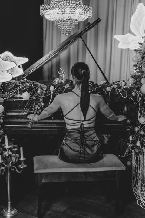 Webcam chat profile for Sweetie85: Bondage & discipline