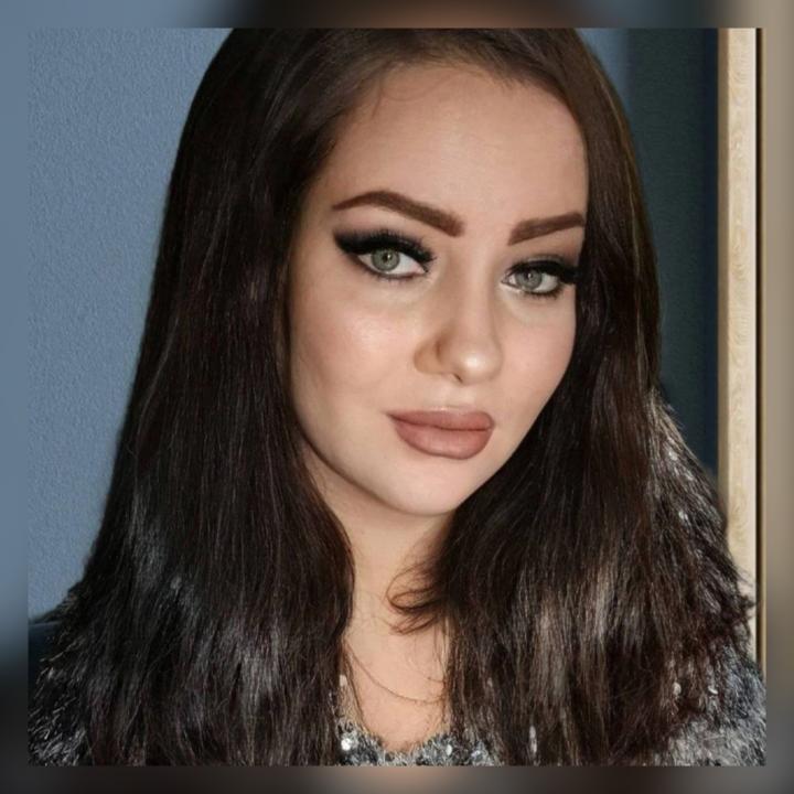 Webcam chat profile for Kossandraa1: Nails