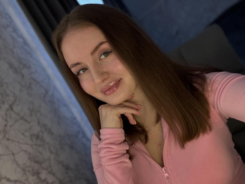 Webcam chat profile for MissEmilia