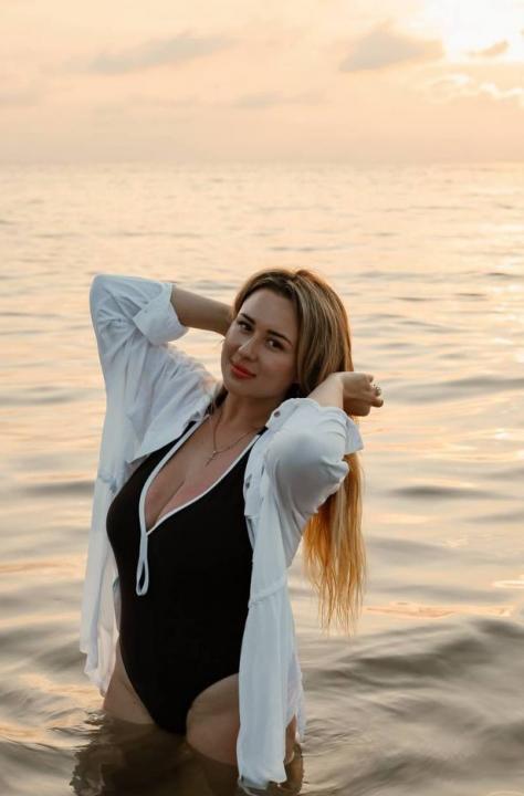 Webcam chat profile for MagicMelody