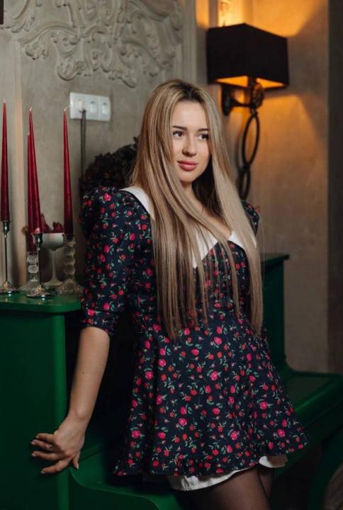 Webcam chat profile for MagicMelody