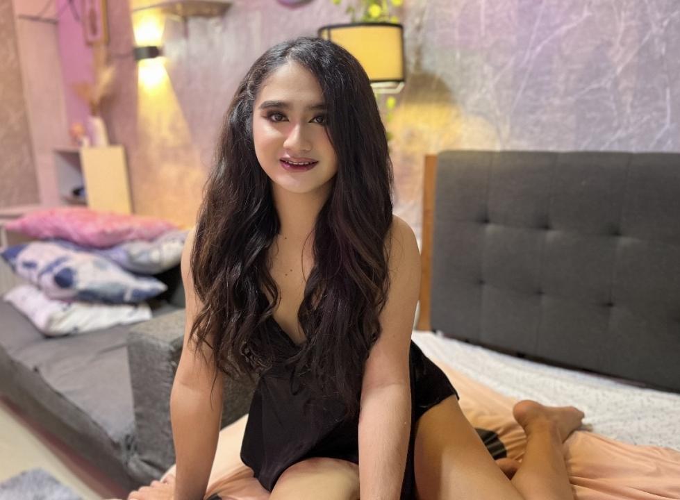 Webcam chat profile for DominanTSussie: Dominatrix