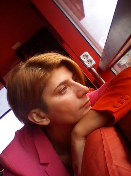 Webcam chat profile for Mia44