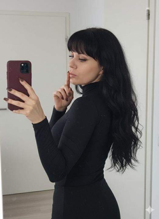 Webcam chat profile for QueenFrost: Cooking