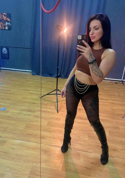 Webcam chat profile for Shakira