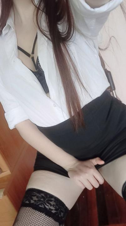 Webcam chat profile for TataRut