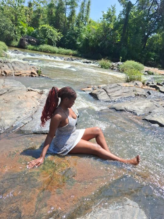 Webcam chat profile for Mercy: Kissing