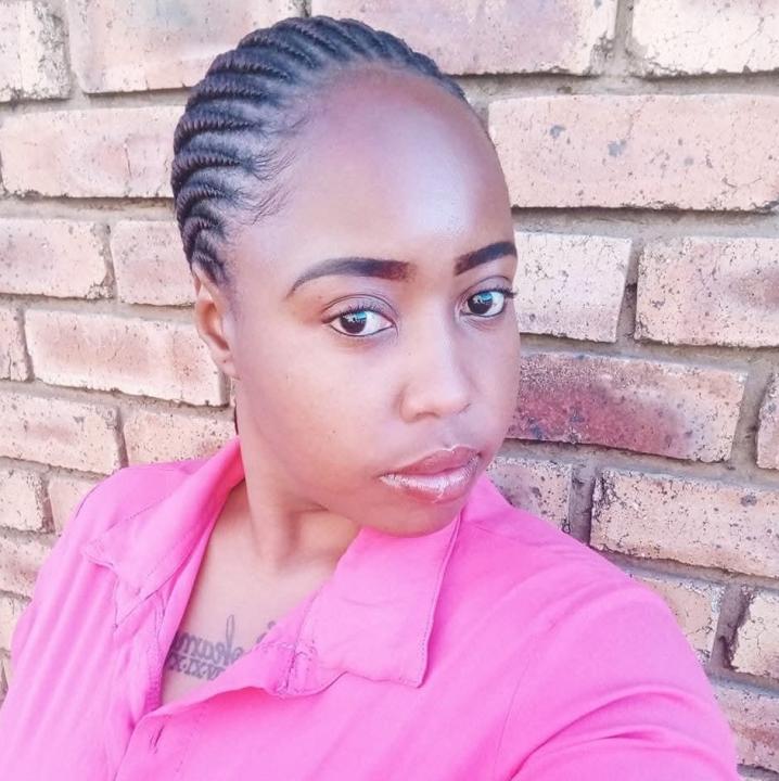 Webcam chat profile for NattyTasha: Legs, feet & shoes