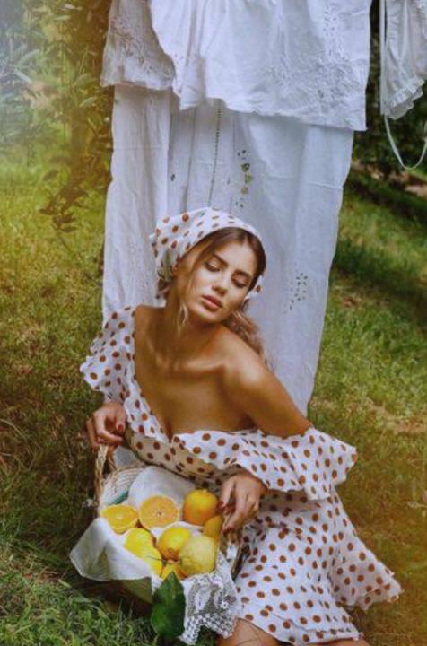 Webcam chat profile for MissAngeL111: Outfits