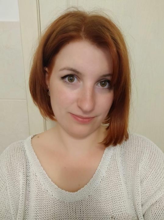 Webcam chat profile for Emilia