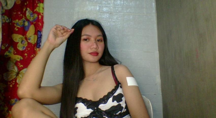 Webcam chat profile for xCutiePearlx: Strip-tease