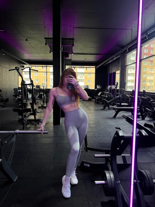 Webcam chat profile for 1RinaFox: Leather