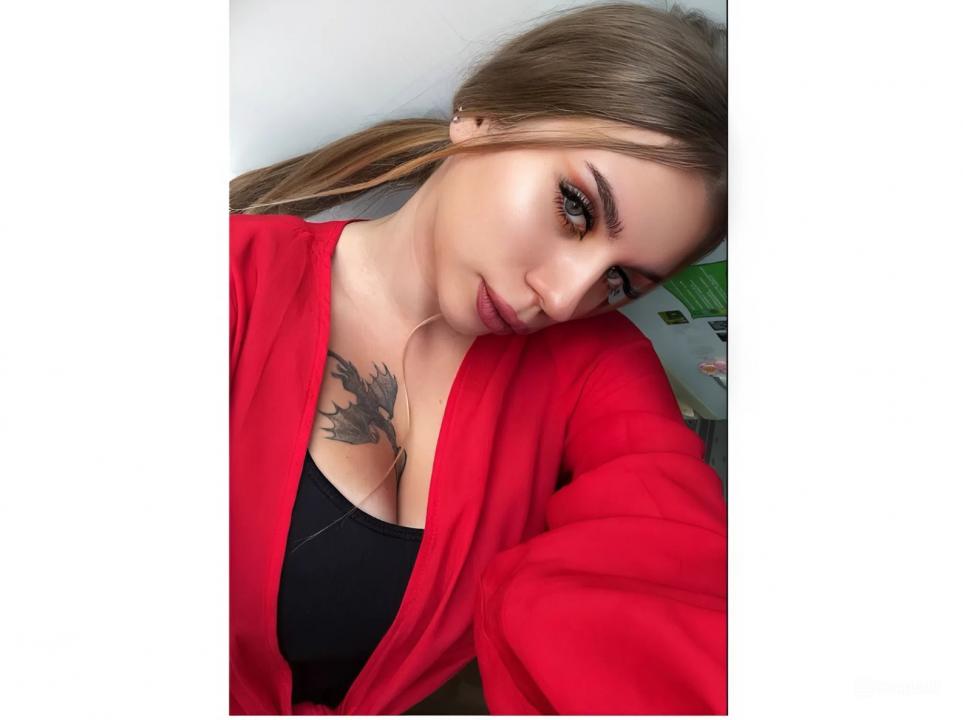 Webcam chat profile for BigMom: Outfits