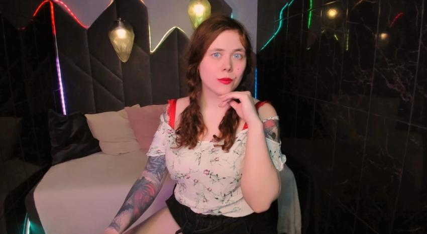 Webcam chat profile for SophiePure: Bondage & discipline