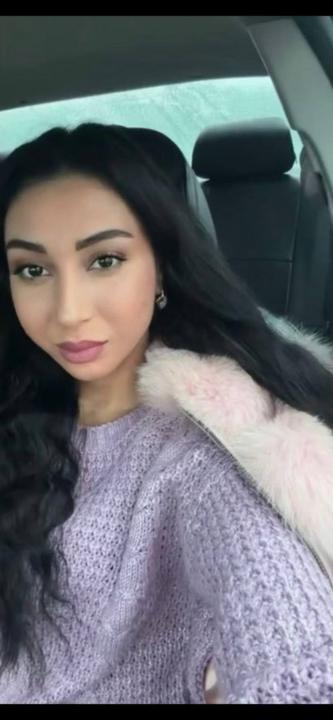 Webcam chat profile for Lum1a: Ask about my Hobbies