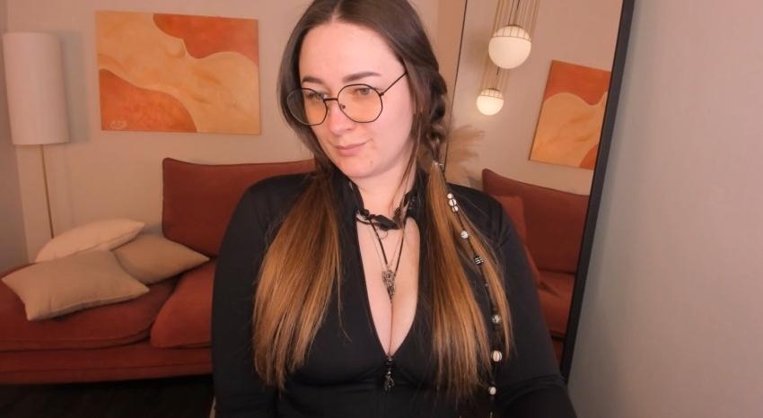 Webcam chat profile for EmmaBloomm: Dominatrix