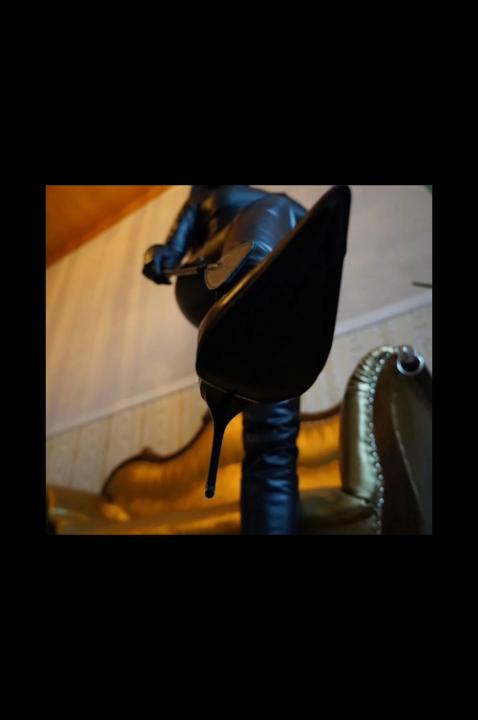 LIVE VideoChat with Viviann