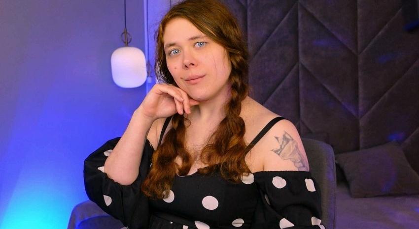 Webcam chat profile for SophiePure: Bondage & discipline