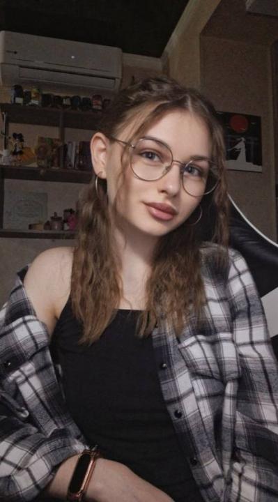 Webcam chat profile for 001GOODGIRL: Cooking