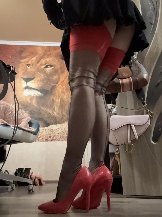 Webcam chat profile for XNoLimitsDomina: Bondage & discipline