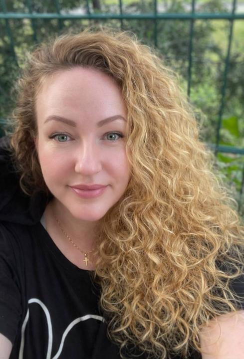 Webcam chat profile for Mariselle: Outfits